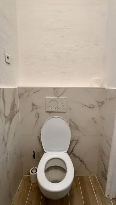 Charmant 3 Pieces Idealement Situe Menton Eksteriør bilde